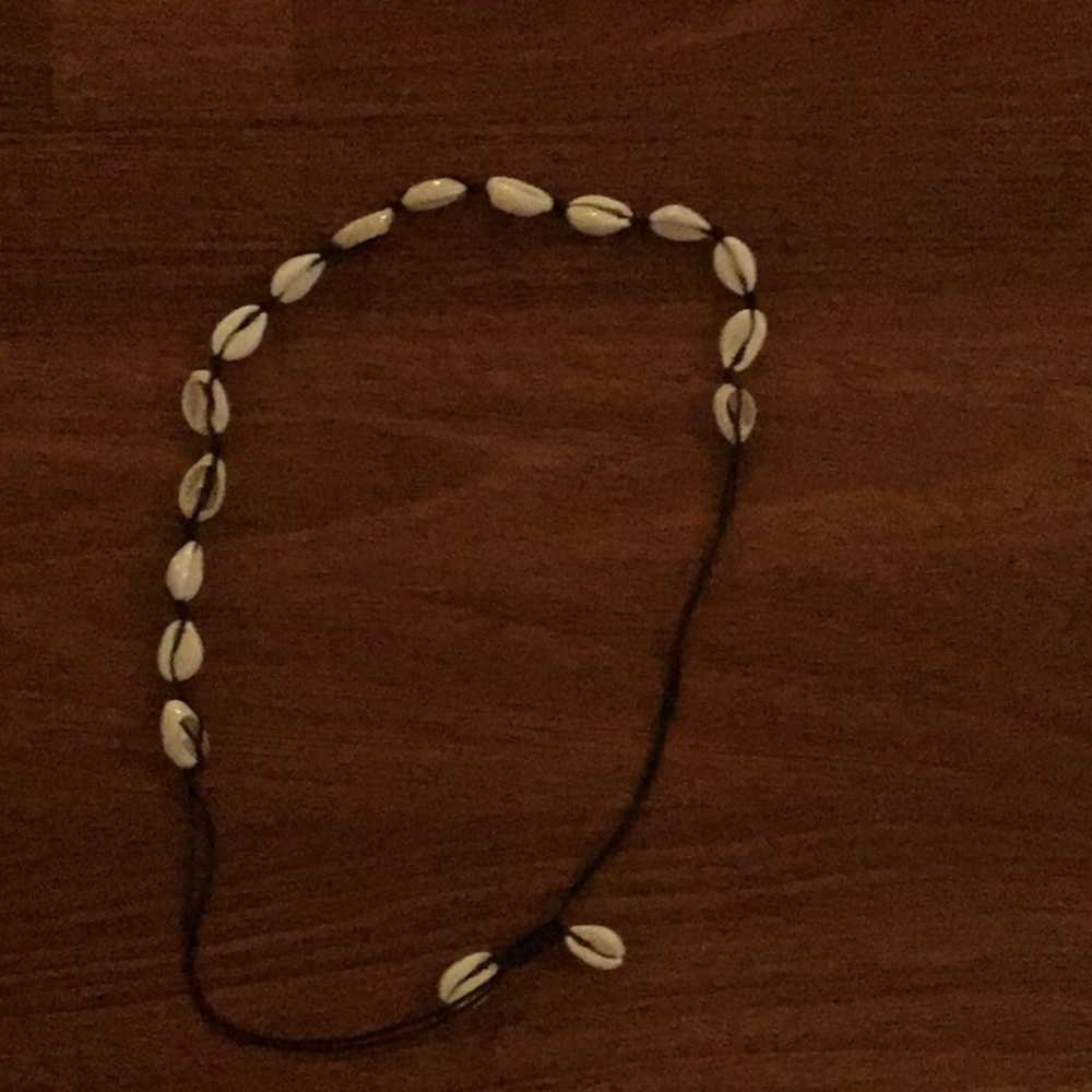 Shell necklace